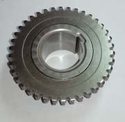 Шестерня распределительная коленчатого вала 13021-6N200