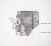 Кронштейн ДВС левый 11233-AF401