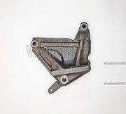 Кронштейн двигателя правый 12315-62031